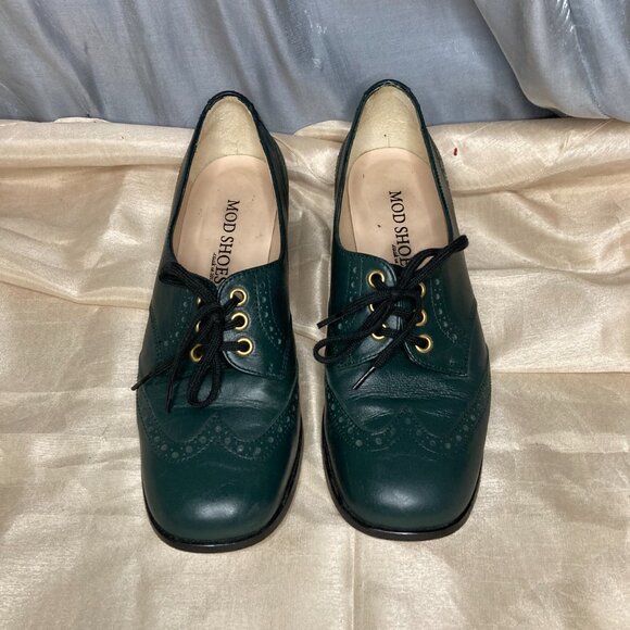 retro 70s green brogue block heel shoes (the Aly modshoes) - Picture 4 of 11
